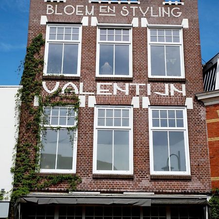 Stadslogement Valentijn Sneek Exterior foto